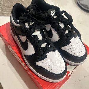 KIDS Nike Dunk Low NEW